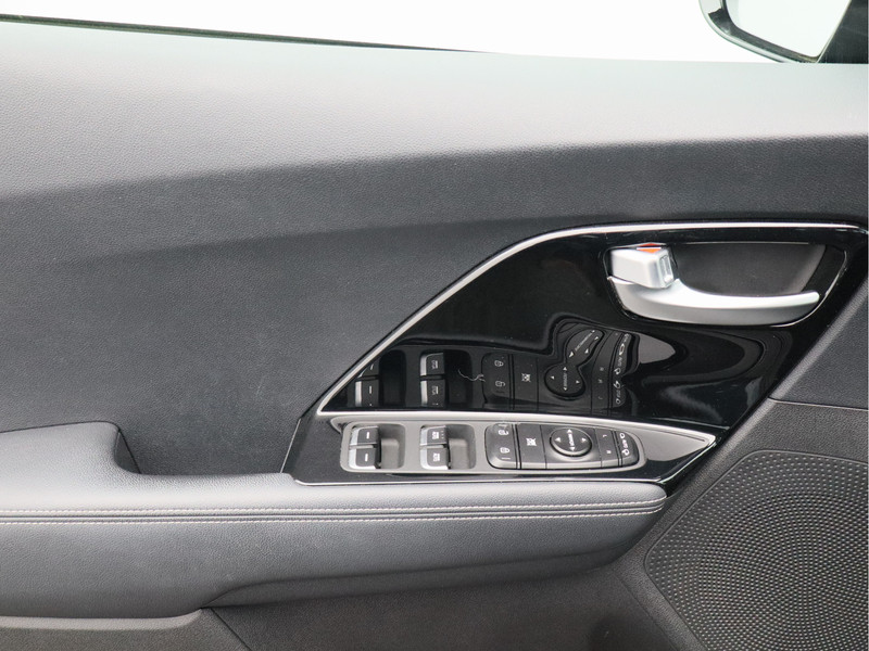 Kia Niro 1.6 GDi Hybrid DynamicLine/ lage km/ zeer mooi!