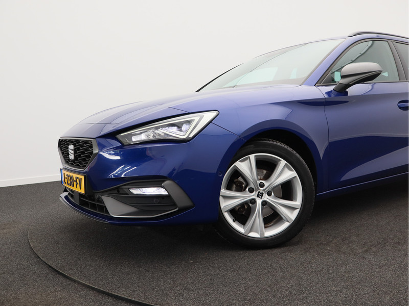 SEAT Leon Sportstourer 1.5 TSI FR Business Intense/ lage km!