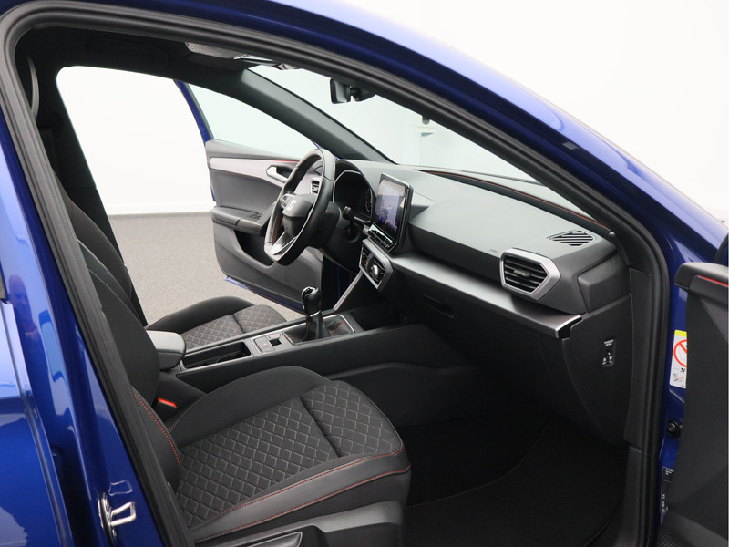 SEAT Leon Sportstourer 1.5 TSI FR Business Intense/ lage km!