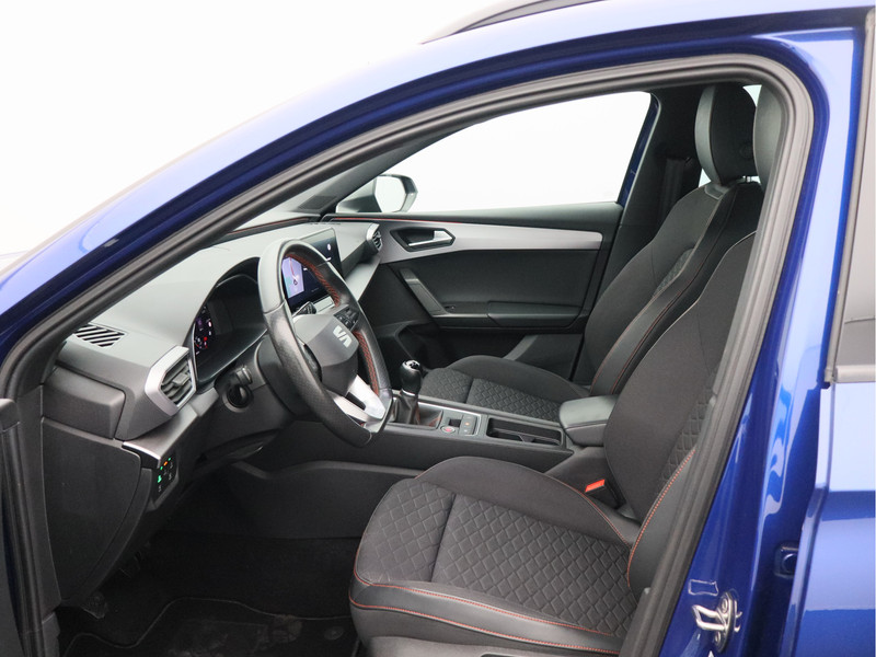 SEAT Leon Sportstourer 1.5 TSI FR Business Intense/ lage km!