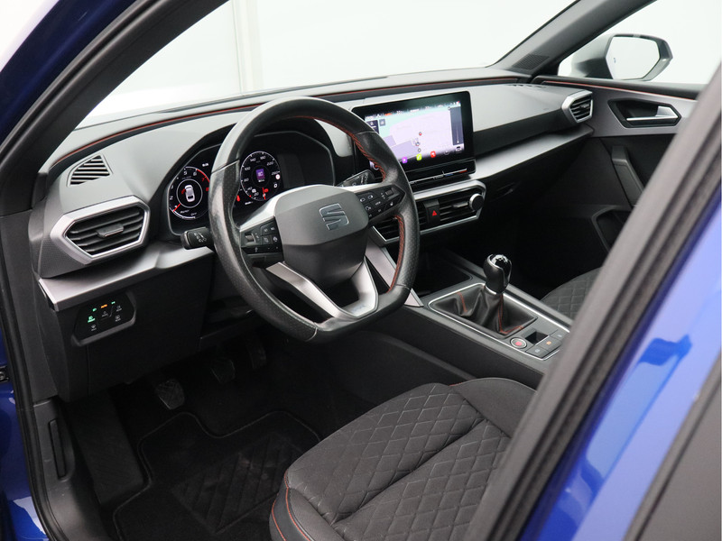 SEAT Leon Sportstourer 1.5 TSI FR Business Intense/ lage km!