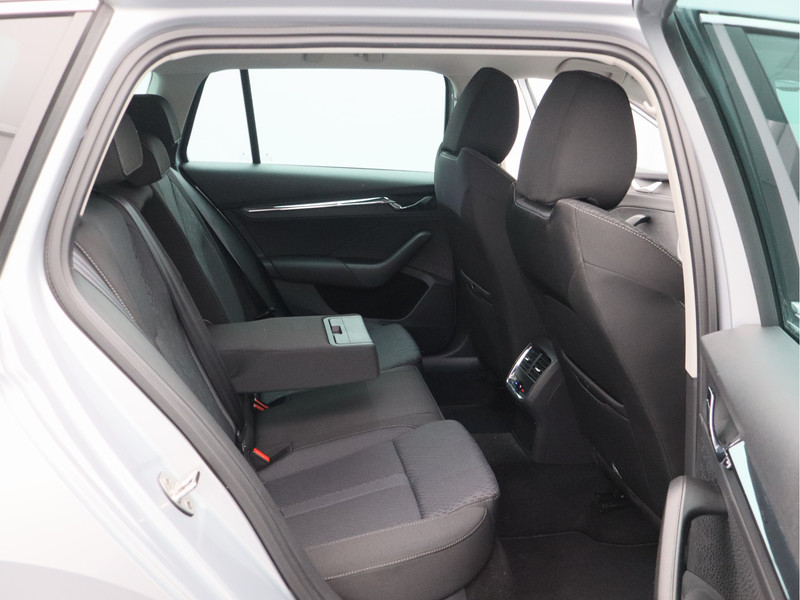 Škoda Octavia Combi 1.0 e-TSI Business Edition Plus/ automaat/ zeer mooi!