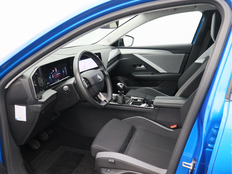 Opel Astra Sports Tourer 1.2 Business Edition/ lage km/ zeer mooi!