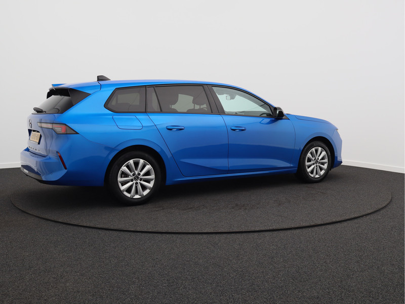 Opel Astra Sports Tourer 1.2 Business Edition/ lage km/ zeer mooi!