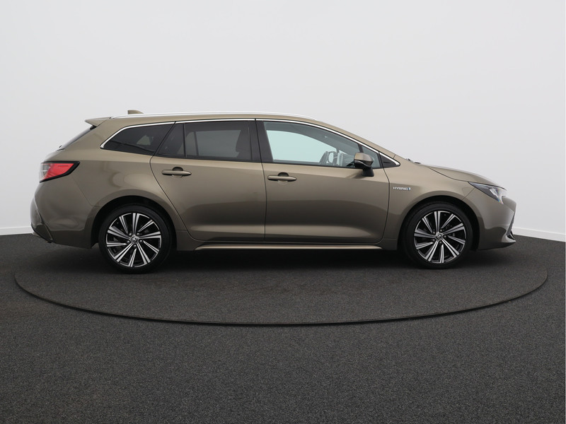 Toyota Corolla Touring Sports 1.8 Hybrid Dynamic/ lage km/ zeer mooi!