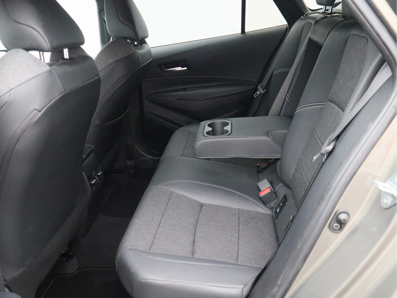 Toyota Corolla Touring Sports 1.8 Hybrid Dynamic/ lage km/ zeer mooi!