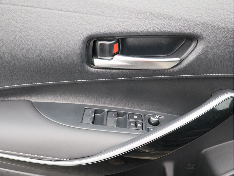 Toyota Corolla Touring Sports 1.8 Hybrid Dynamic/ lage km/ zeer mooi!