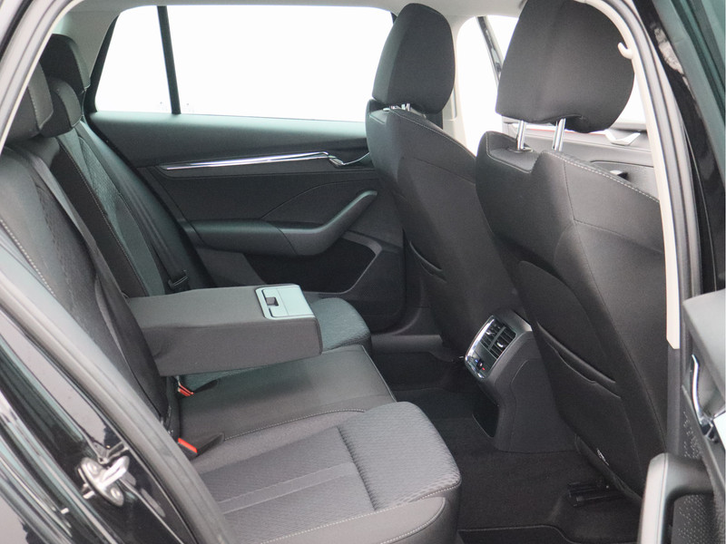 Škoda Octavia Combi 1.5 e-TSI Business Edition Plus/ automaat/ unieke km!