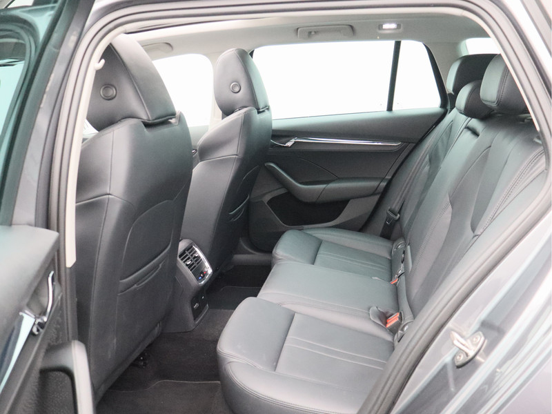 Škoda Octavia Combi 1.0 e-TSI Business Edition Plus/ automaat/ compleet!