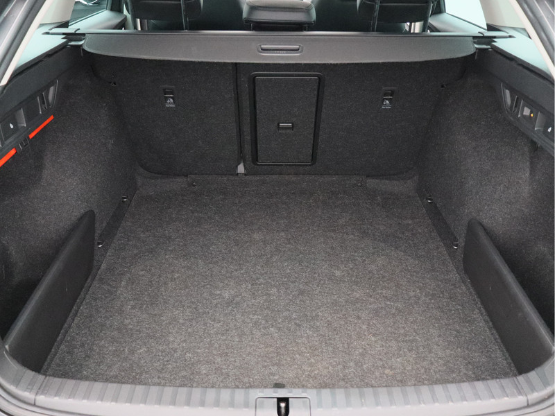 Škoda Octavia Combi 1.0 e-TSI Business Edition Plus/ automaat/ compleet!