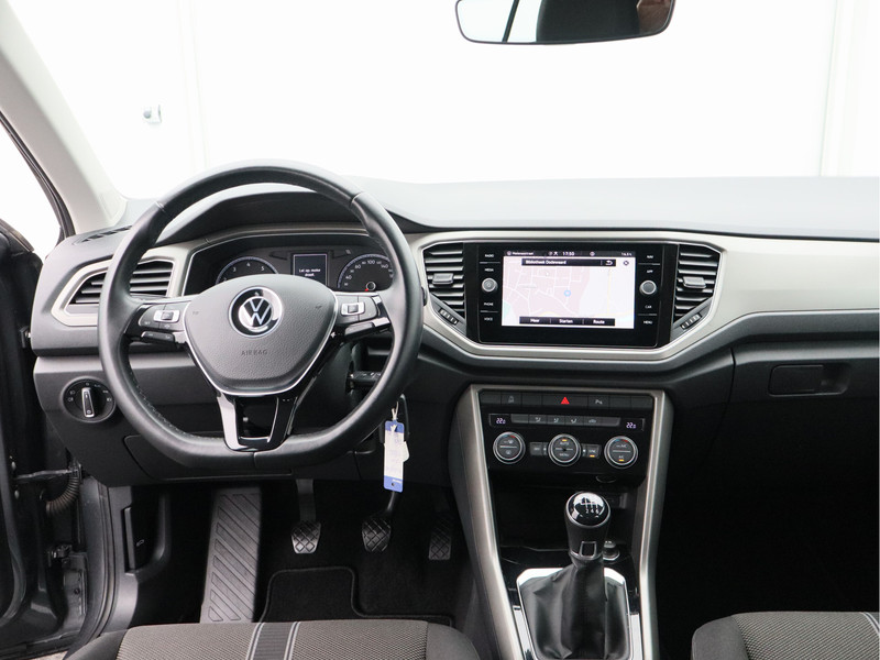 Volkswagen T-Roc 1.0 TSI Style/ lage km/ trekhaak!