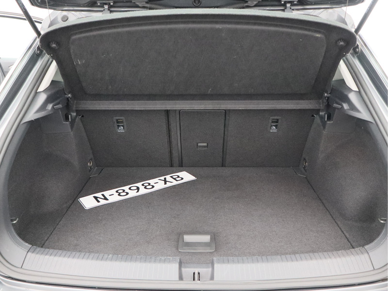 Volkswagen T-Roc 1.0 TSI Style/ lage km/ trekhaak!