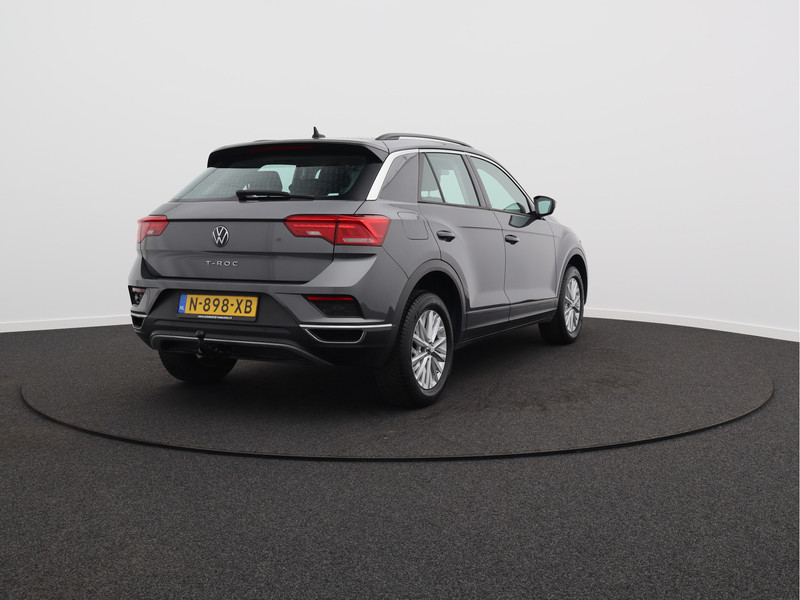 Volkswagen T-Roc 1.0 TSI Style/ lage km/ trekhaak!