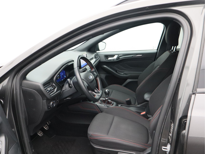 Ford Focus Wagon 1.0 EcoBoost Hybrid ST Line X Business/ lage km/ zeer mooi!