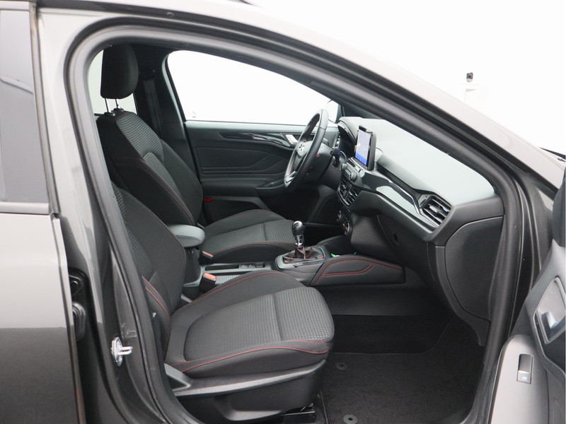 Ford Focus Wagon 1.0 EcoBoost Hybrid ST Line X Business/ lage km/ zeer mooi!