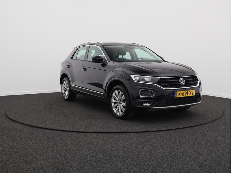 Volkswagen T-Roc 1.5 TSI Sport/ lage km/ trekhaak/ zeer mooi!