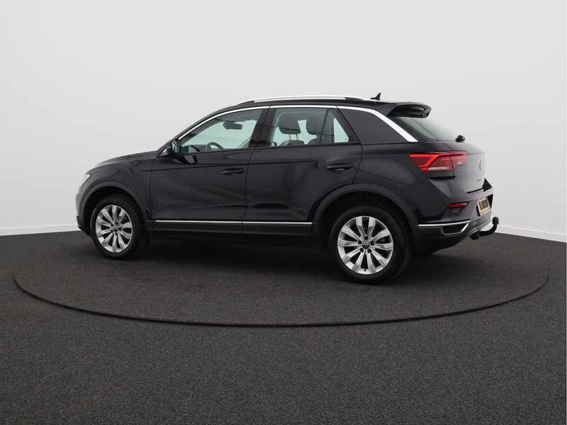 Volkswagen T-Roc 1.5 TSI Sport/ lage km/ trekhaak/ zeer mooi!