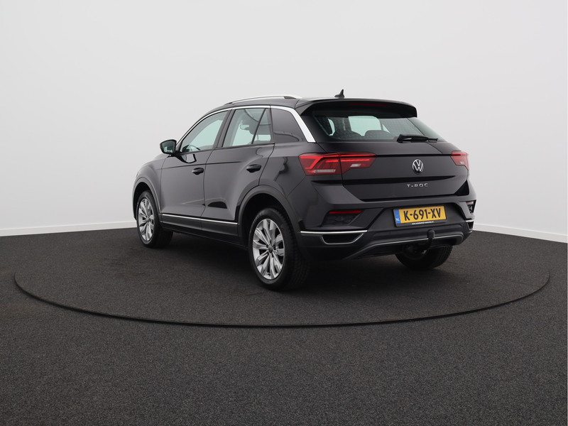 Volkswagen T-Roc 1.5 TSI Sport/ lage km/ trekhaak/ zeer mooi!