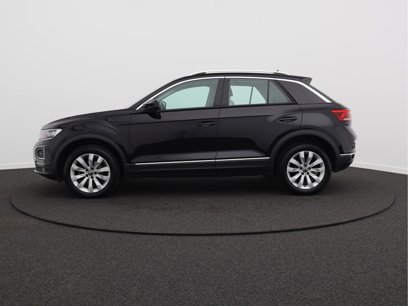 Volkswagen T-Roc 1.5 TSI Sport/ lage km/ trekhaak/ zeer mooi!