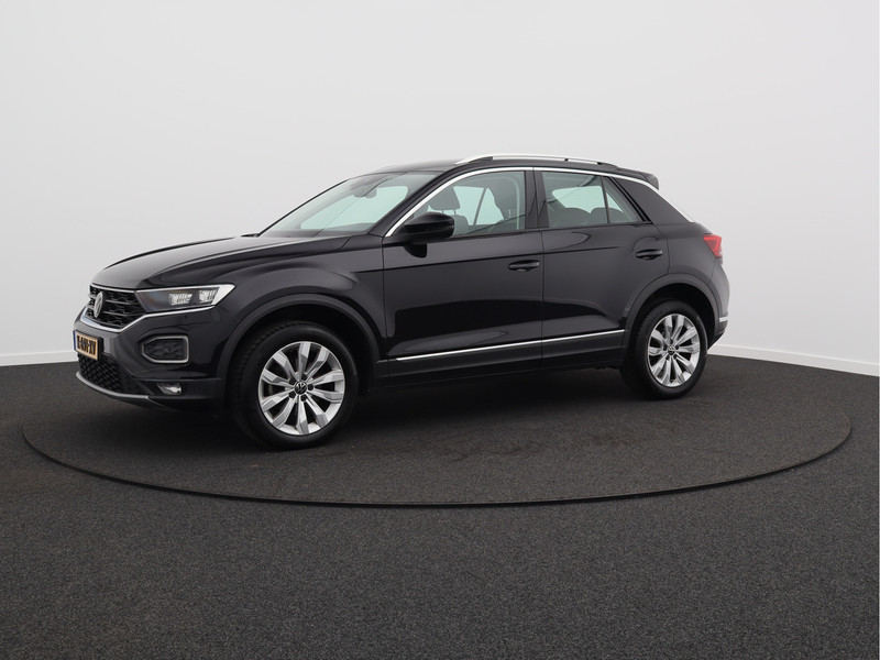 Volkswagen T-Roc 1.5 TSI Sport/ lage km/ trekhaak/ zeer mooi!