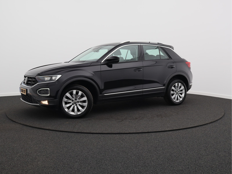 Volkswagen T-Roc 1.5 TSI Sport/ lage km/ trekhaak/ zeer mooi!