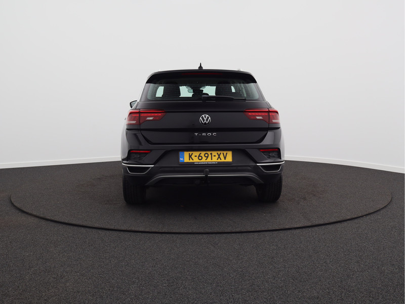 Volkswagen T-Roc 1.5 TSI Sport/ lage km/ trekhaak/ zeer mooi!