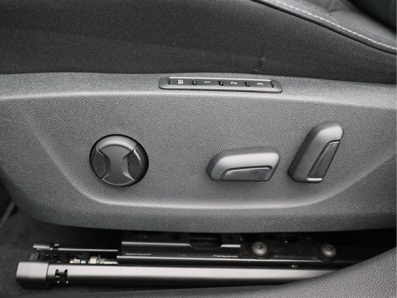 Škoda Octavia Combi 1.0 TSI Business Edition Plus/ leder/ schuifdak!