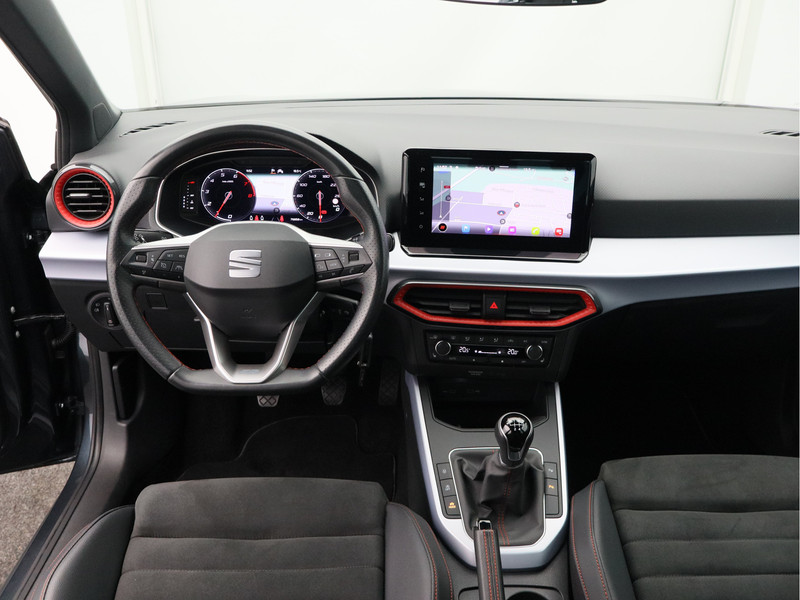 SEAT Arona 1.0 TSI FR Business Intense/ lage km/ compleet!