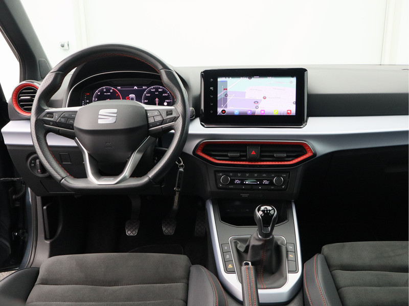 SEAT Arona 1.0 TSI FR Business Intense/ lage km/ compleet!