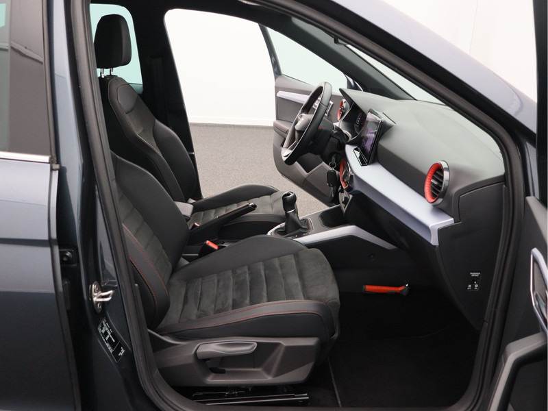 SEAT Arona 1.0 TSI FR Business Intense/ lage km/ compleet!