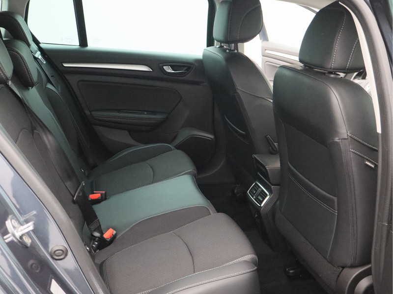 Renault Megane E-Tech Estate 1.6 Plug-In Hybrid 160 Intens/ lage km!