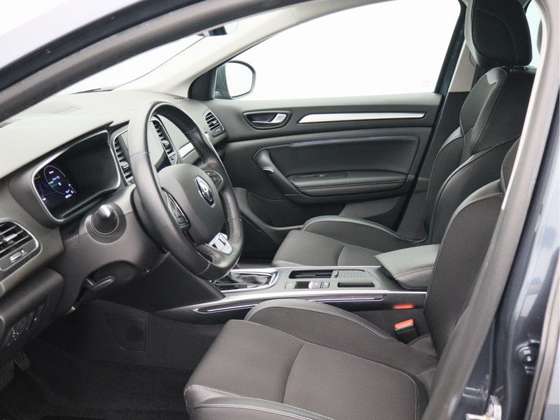 Renault Megane E-Tech Estate 1.6 Plug-In Hybrid 160 Intens/ lage km!