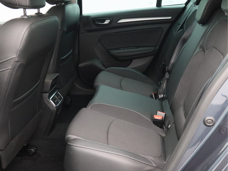 Renault Megane E-Tech Estate 1.6 Plug-In Hybrid 160 Intens/ lage km!