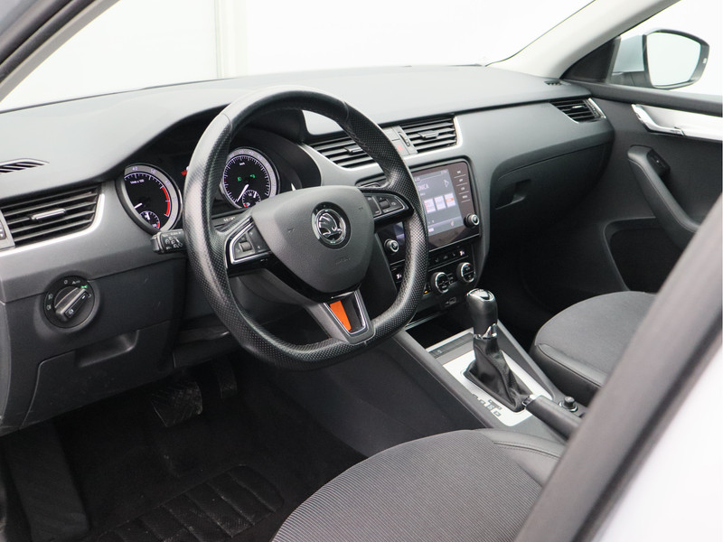 Škoda Octavia Combi 1.5 TSI Greentech Business Edition/ automaat/ trekhaak!