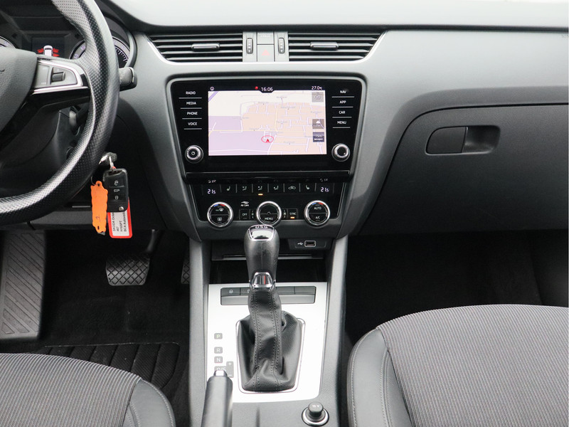 Škoda Octavia Combi 1.5 TSI Greentech Business Edition/ automaat/ trekhaak!