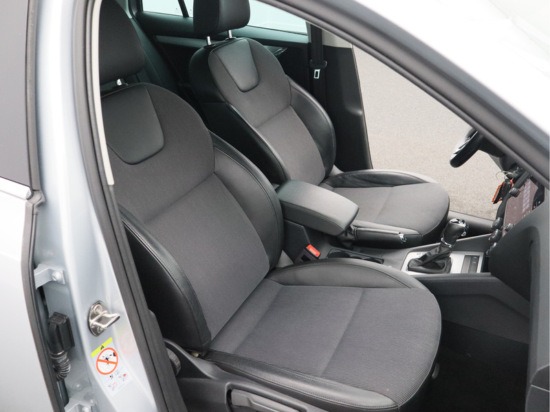 Škoda Octavia Combi 1.5 TSI Greentech Business Edition/ automaat/ trekhaak!