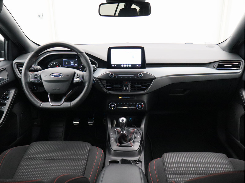 Ford Focus Wagon 1.0 EcoBoost Hybrid ST Line Style/ trekhaak!