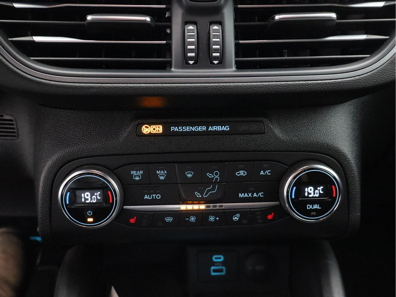 Ford Focus Wagon 1.0 EcoBoost Hybrid ST Line Style/ trekhaak!