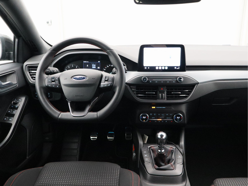Ford Focus Wagon 1.0 EcoBoost Hybrid ST Line Style/ trekhaak!