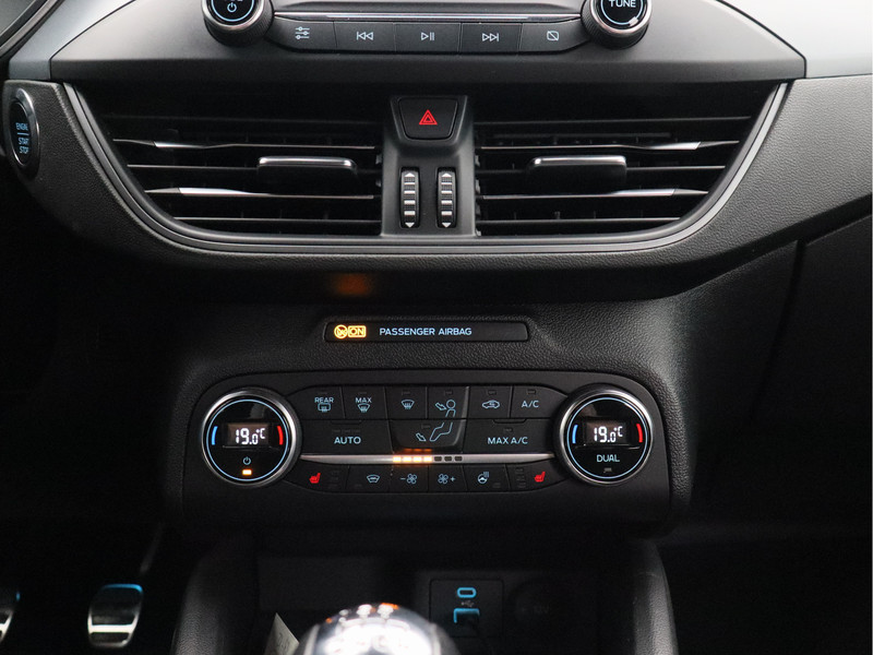 Ford Focus Wagon 1.0 EcoBoost Hybrid ST Line Style/ trekhaak!