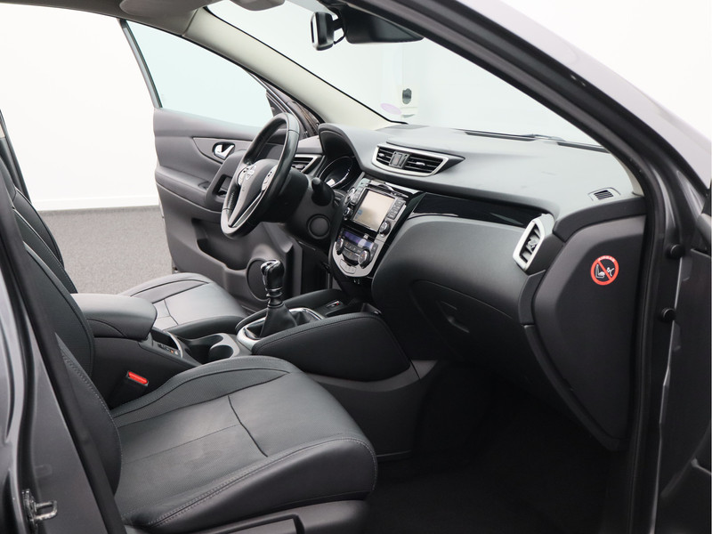 Nissan QASHQAI 1.2 Tekna/ lage km/ trekhaak/ mooie auto!