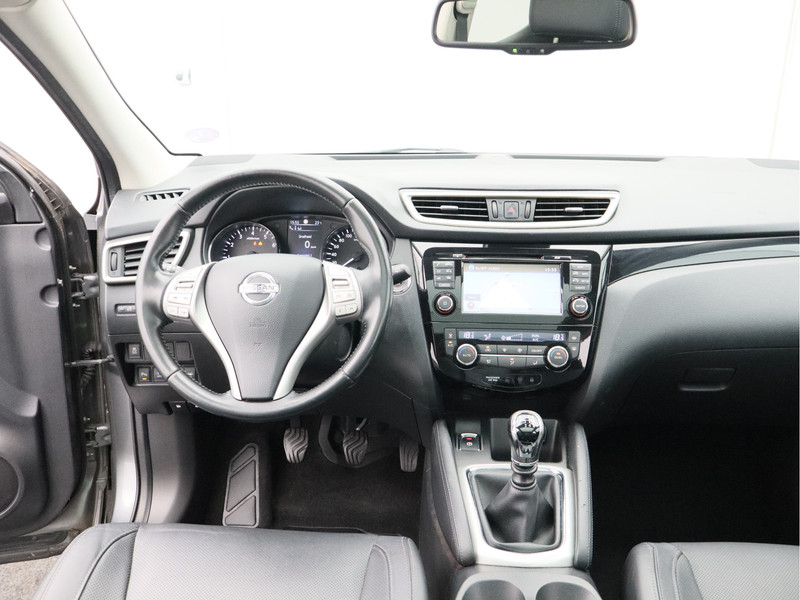 Nissan QASHQAI 1.2 Tekna/ lage km/ trekhaak/ mooie auto!