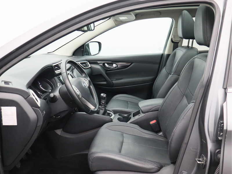 Nissan QASHQAI 1.2 Tekna/ lage km/ trekhaak/ mooie auto!
