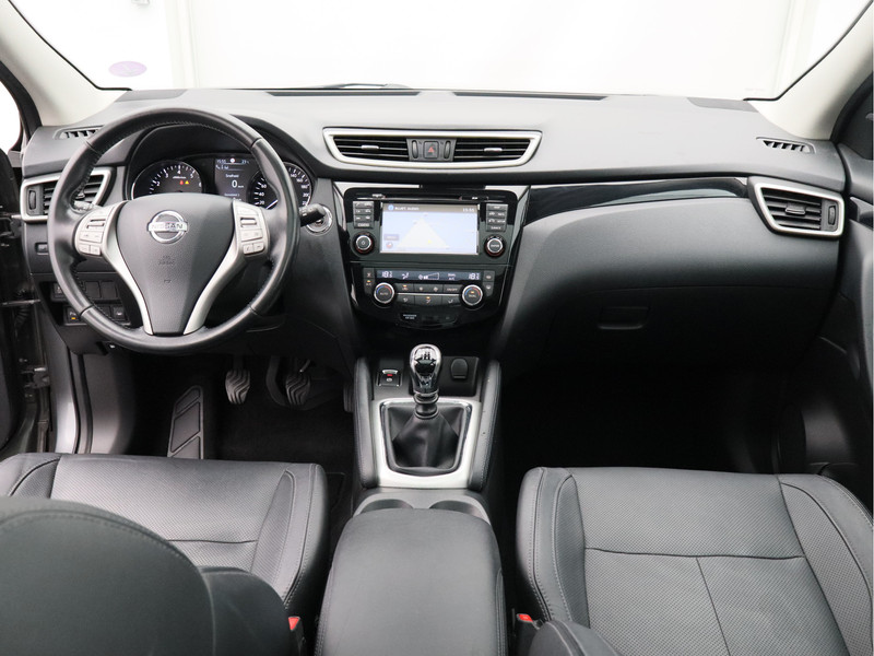 Nissan QASHQAI 1.2 Tekna/ lage km/ trekhaak/ mooie auto!