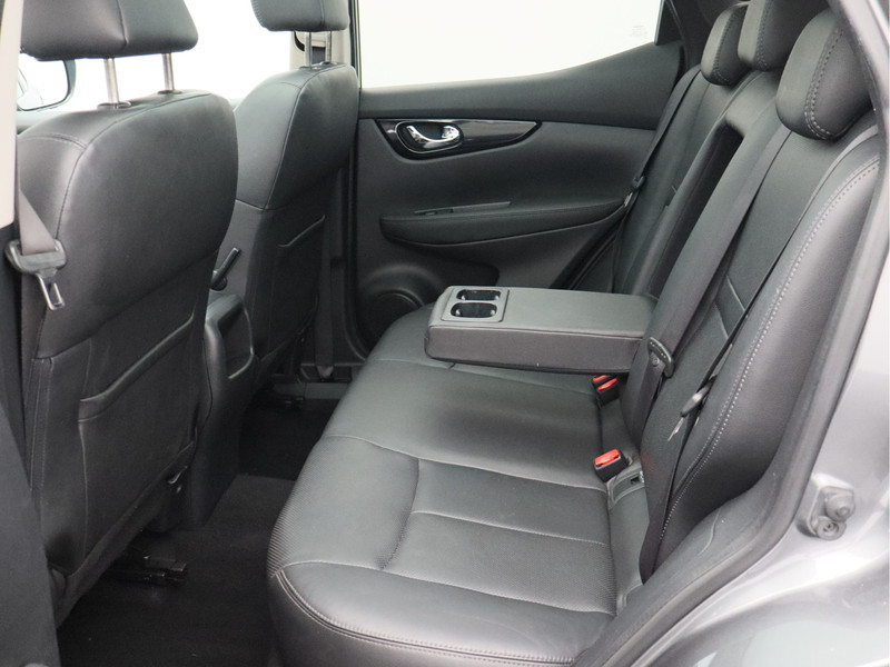 Nissan QASHQAI 1.2 Tekna/ lage km/ trekhaak/ mooie auto!