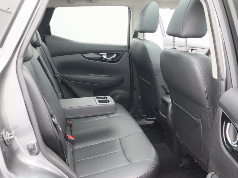 Nissan QASHQAI 1.2 Tekna/ lage km/ trekhaak/ mooie auto!