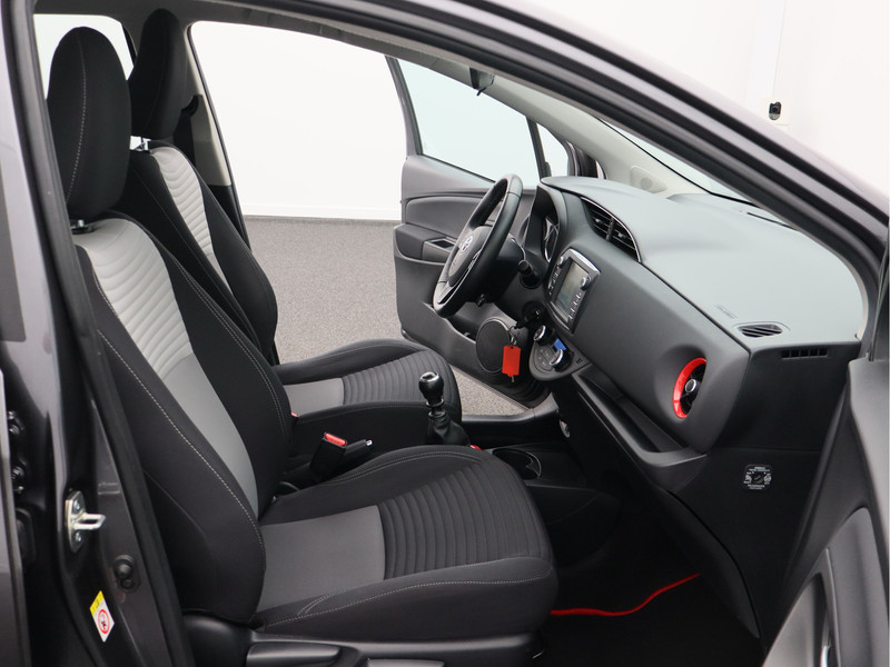 Toyota Yaris 1.5 VVT-i Design/ lage km/ zeer mooi!