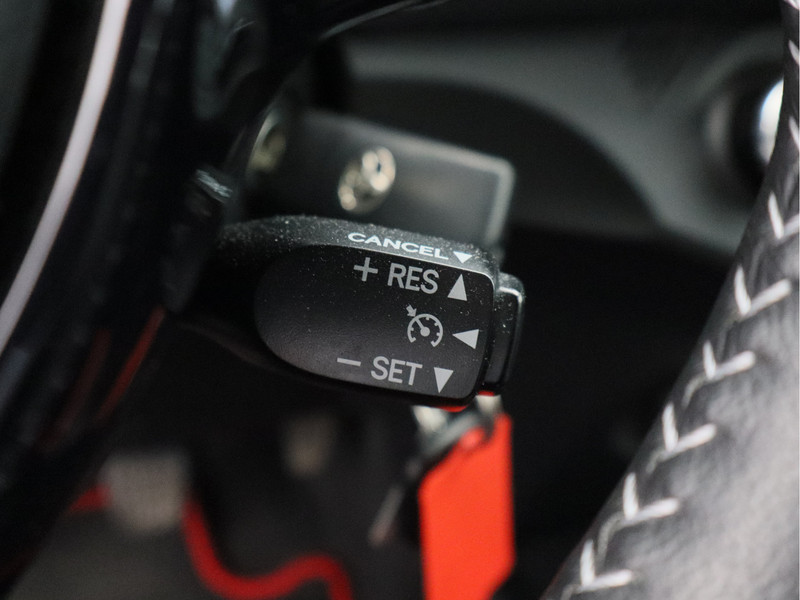 Toyota Yaris 1.5 VVT-i Design/ lage km/ zeer mooi!