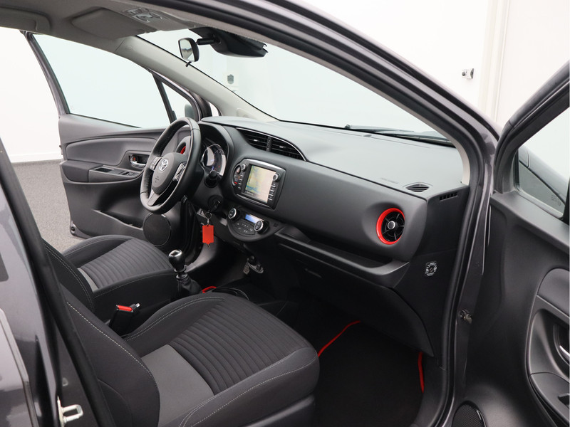 Toyota Yaris 1.5 VVT-i Design/ lage km/ zeer mooi!