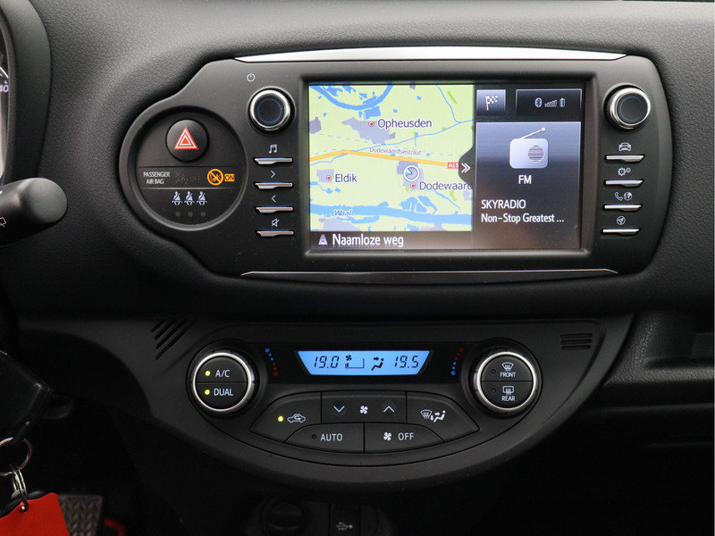 Toyota Yaris 1.5 VVT-i Design/ lage km/ zeer mooi!